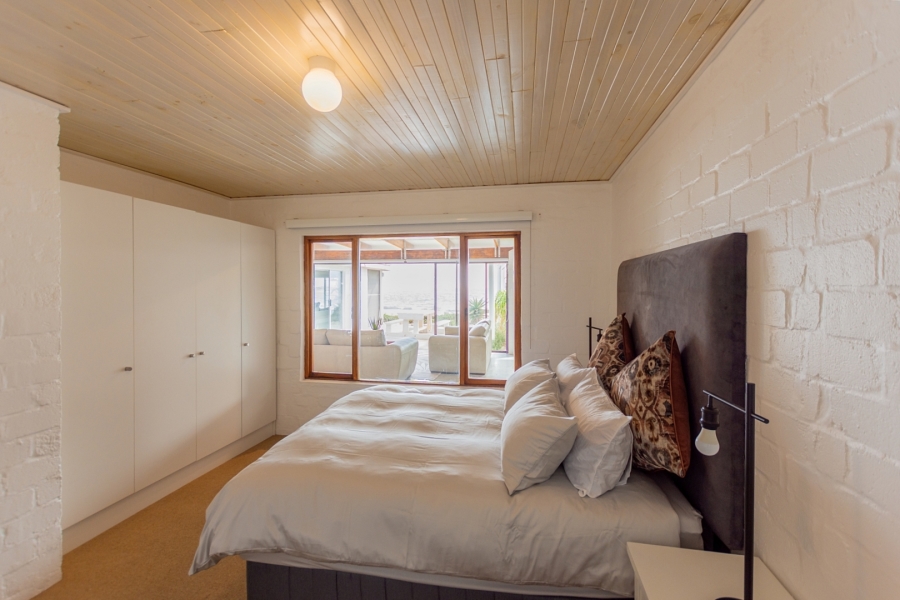 3 Bedroom Property for Sale in Britannia Bay Western Cape